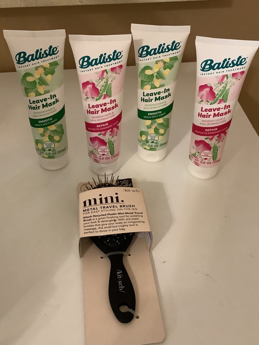 Batiste Leave-In Hair Mask 4pcs & Kitsch Mini Hair Brush, New